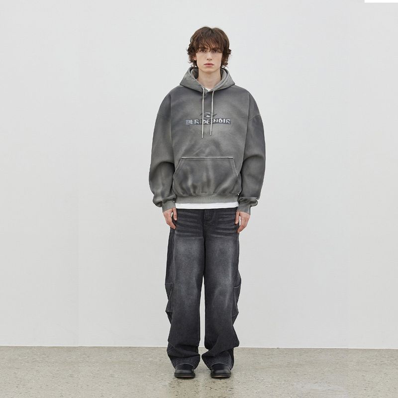 Curved two-tuck Side Denim Pants (Black)
