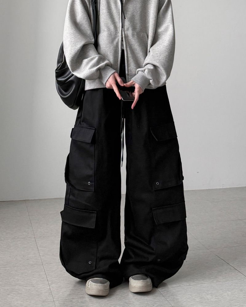 YOURNUS（ユアナス）の「ジャンプオーバーワイドカーゴパンツ（パンツ）」