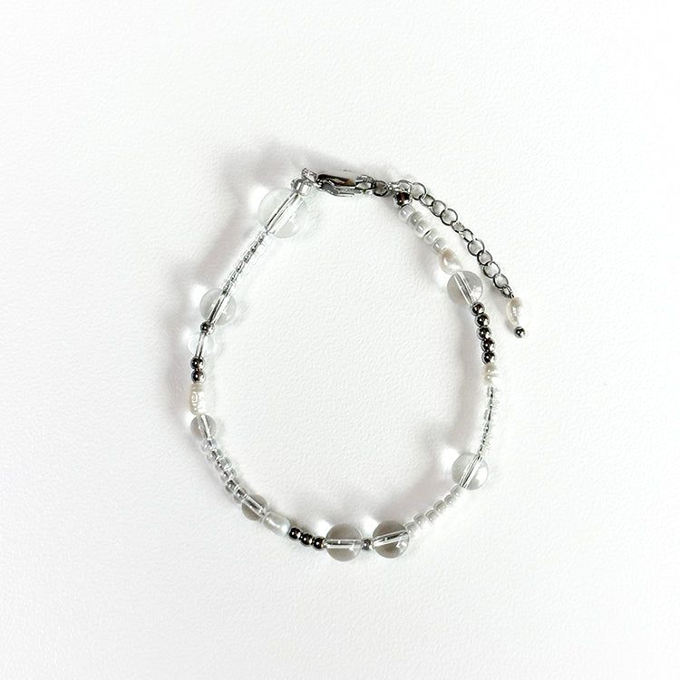 equope(エクァウプ)の「sw clear bracelet(Accessories)」