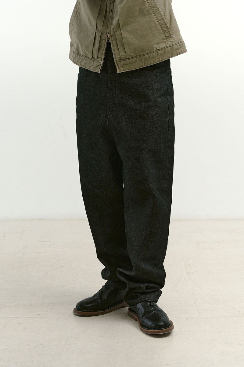 Natural High Waist Baggy Fit Denim Pants (Black)