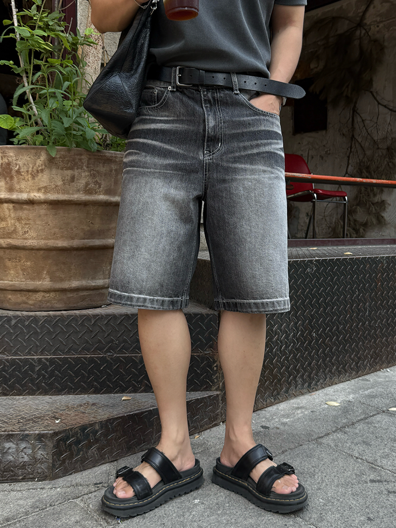 AVAND（アバンド）の「Stone washed bermuda denim pants（Pants）」