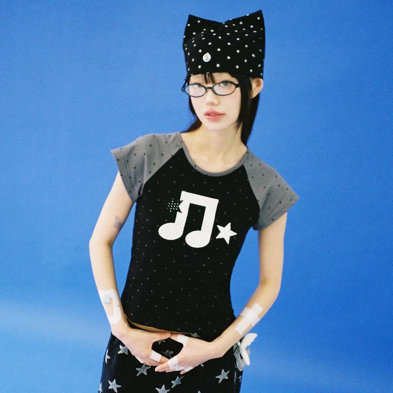 Melody Star Raglan T-shirt - BLACK