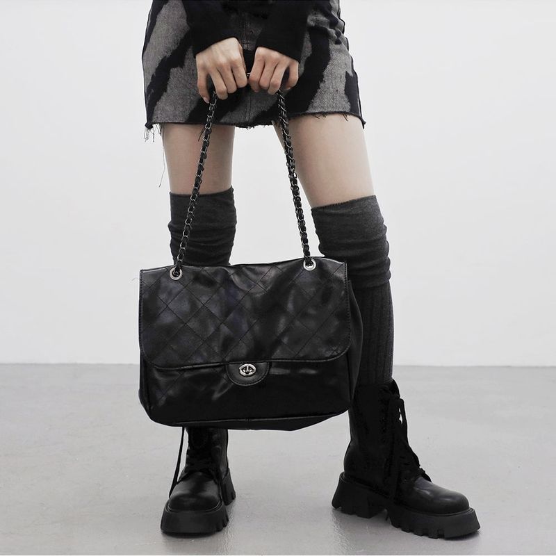 レイミーチェーンキルティングショルダーバッグ