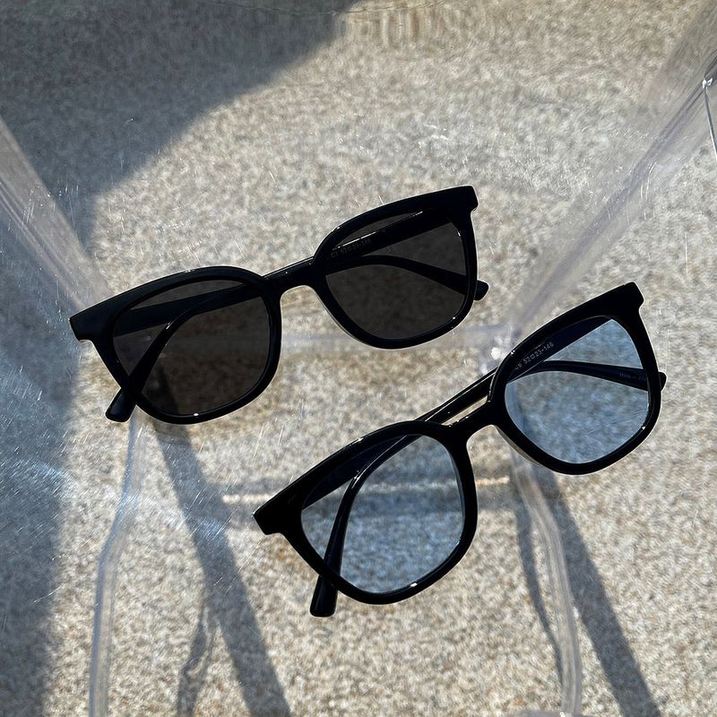 COZINESS（コジネス）の「[Unisex] Color tint sunglasses (4 colors) -62230（Fashion Accessories）」