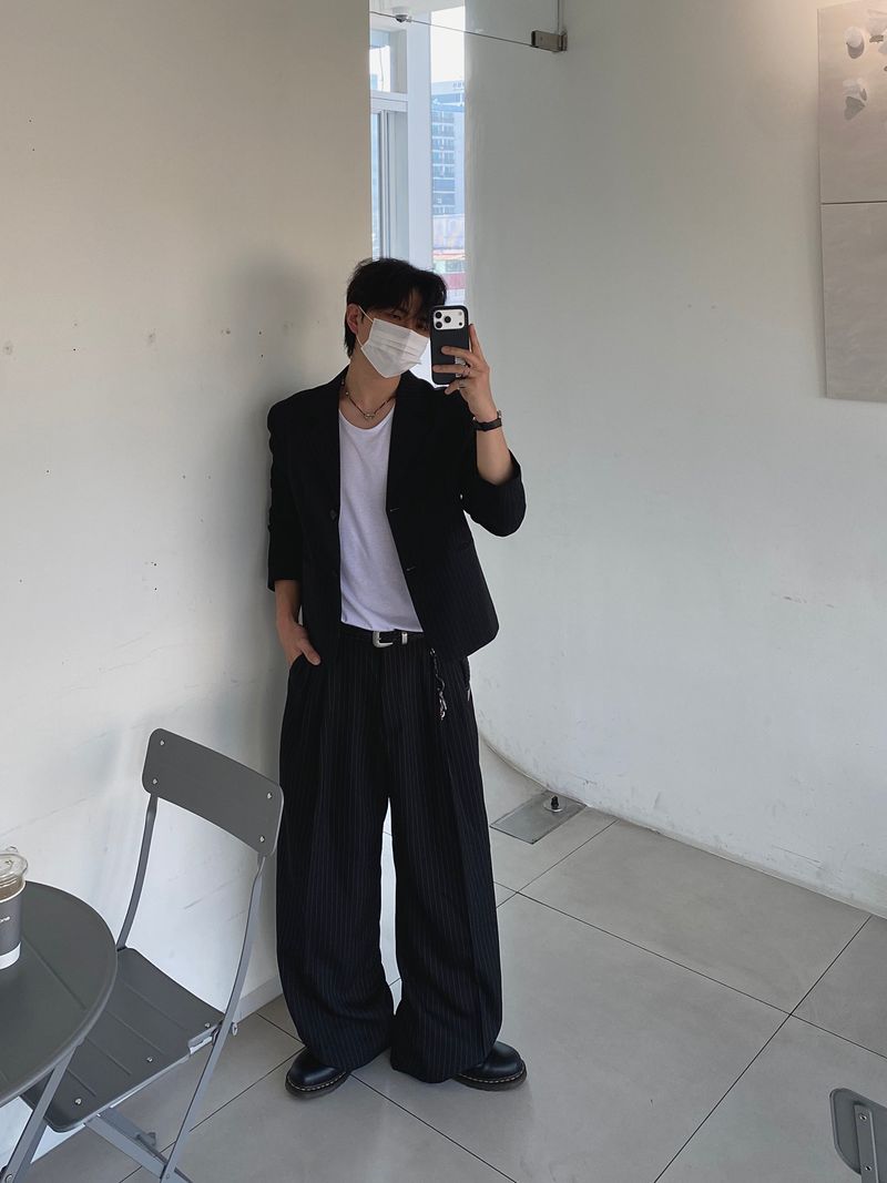 Allun Stripe Two-Tuck Slacks 2C