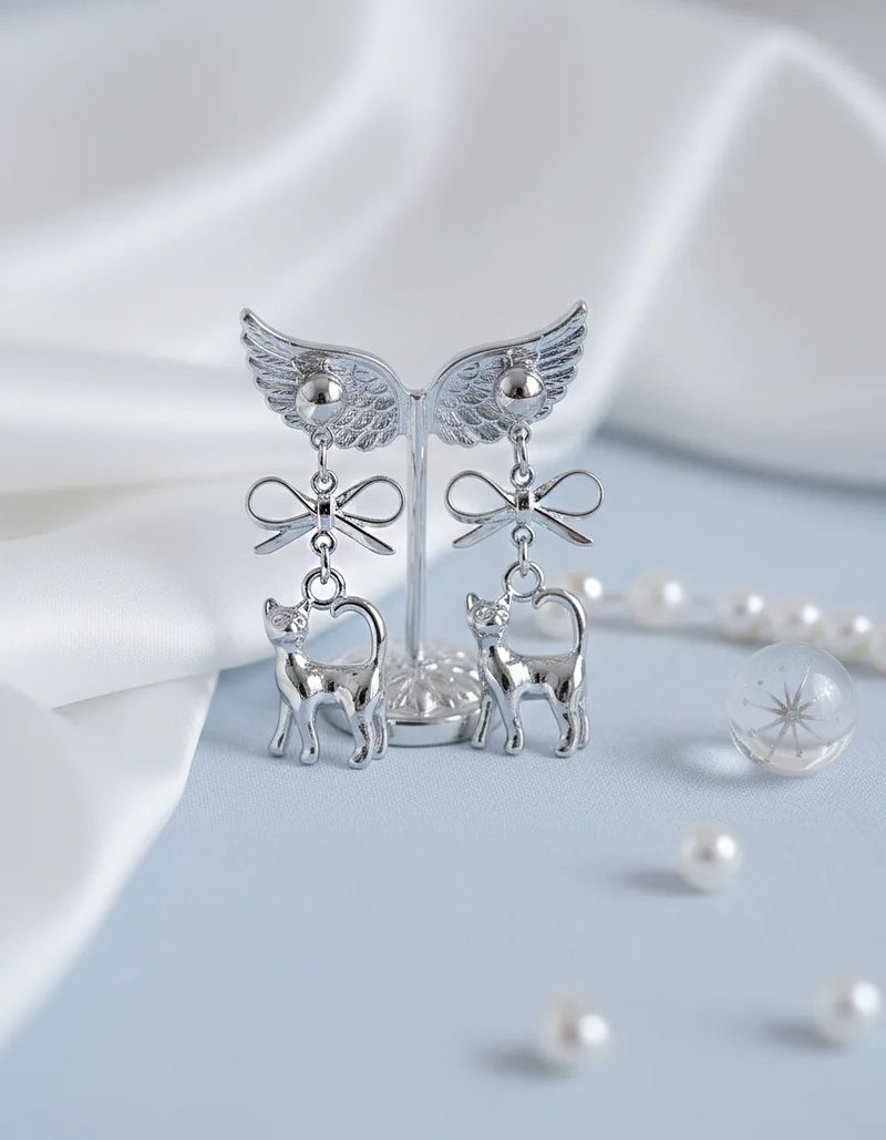 Kitty and Bow Earring - Silver Color