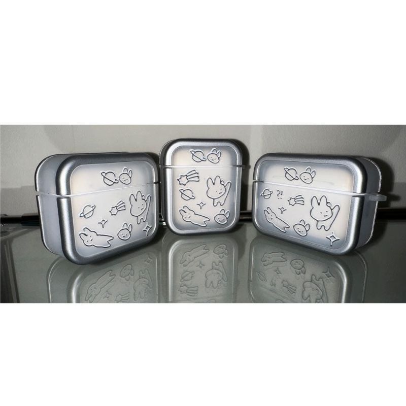 Rabbit universe Airpods case