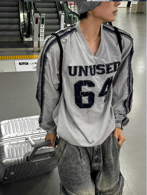 COSYHARU（コシハル）の「Use Pigment V-neck Anorak（Tops）」