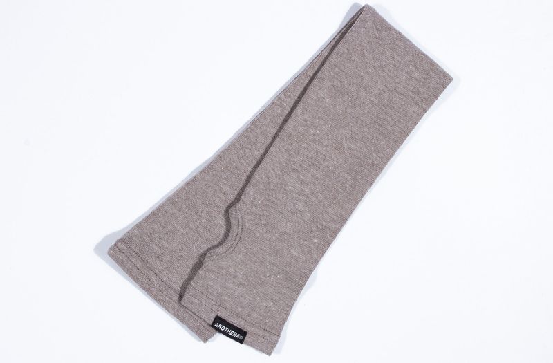 UNBALANCED WARMER CROP TOP (Dark Beige)