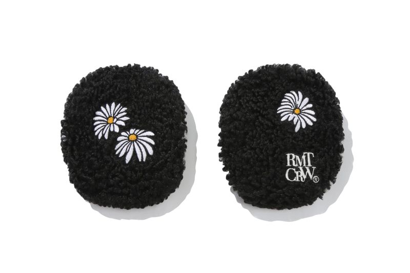 DAISY FLEECE AIRPODS MAX CASE