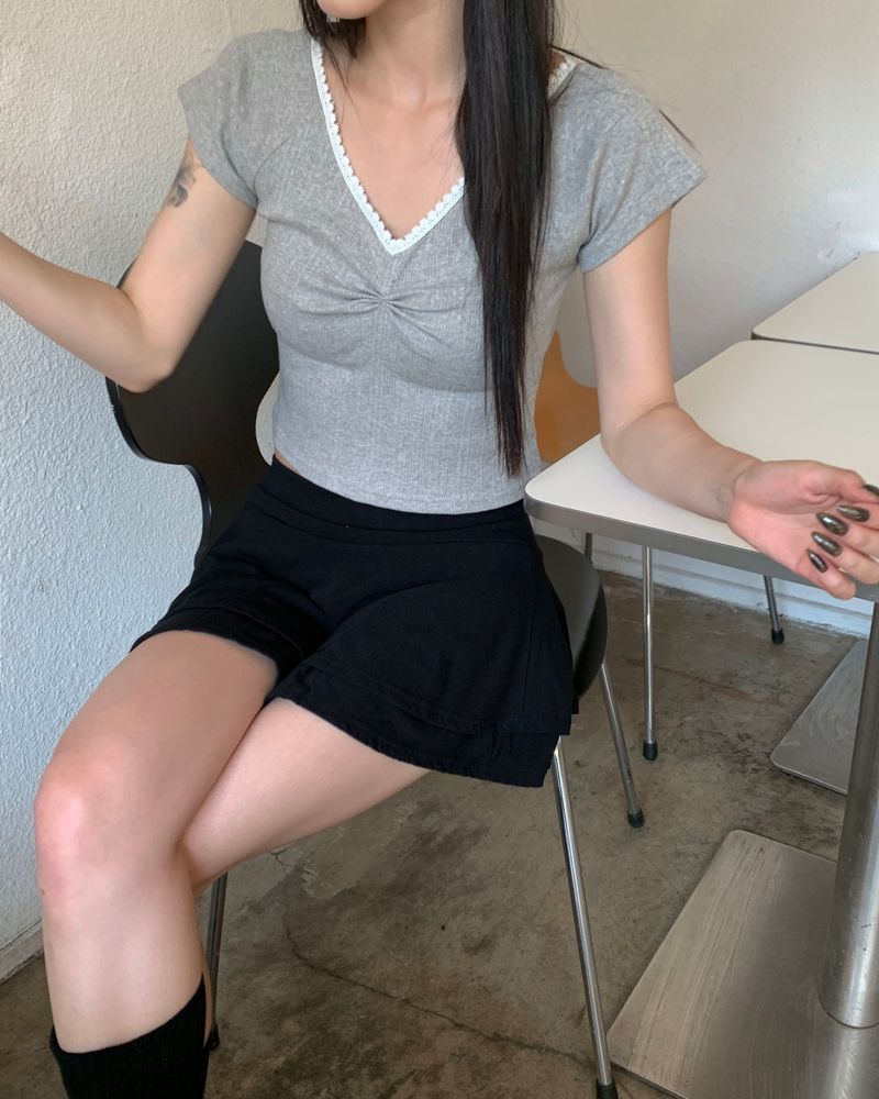 Low cancan skirt