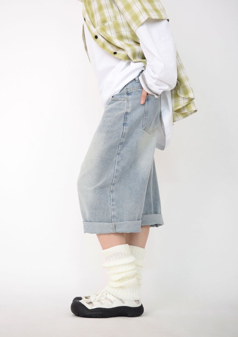 Snug Bermuda pants