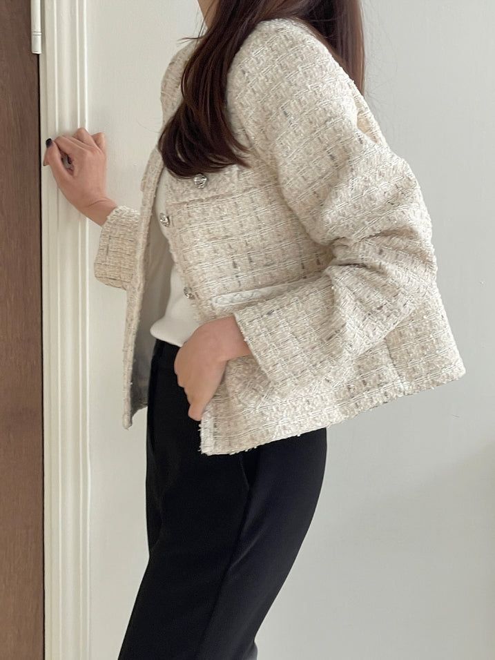 Lock color matching round pearl tweed jacket