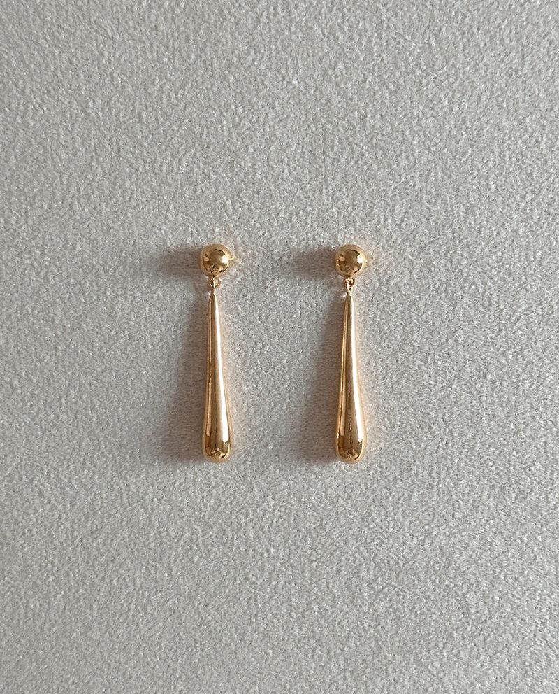 ANDEZVOUS(アンデビュー)の「CECILE GOLD EARRINGS(Accessories)」
