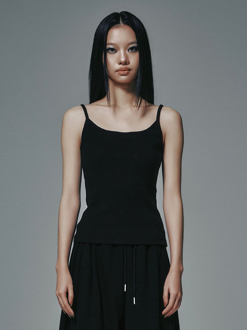 MOON SLEEVELESS BLACK