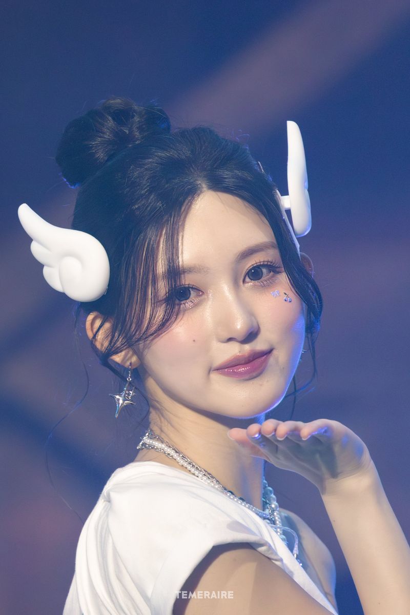  [Aespa Karina, IVE Gaeul Piercing] Sparkle Sparkle Huggies Piercing