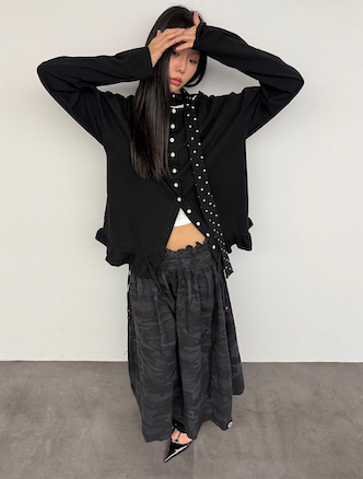 NATTY CARDIGAN IN BLACK (SCARF SET)