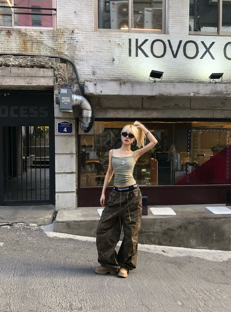 woody camo wide pants