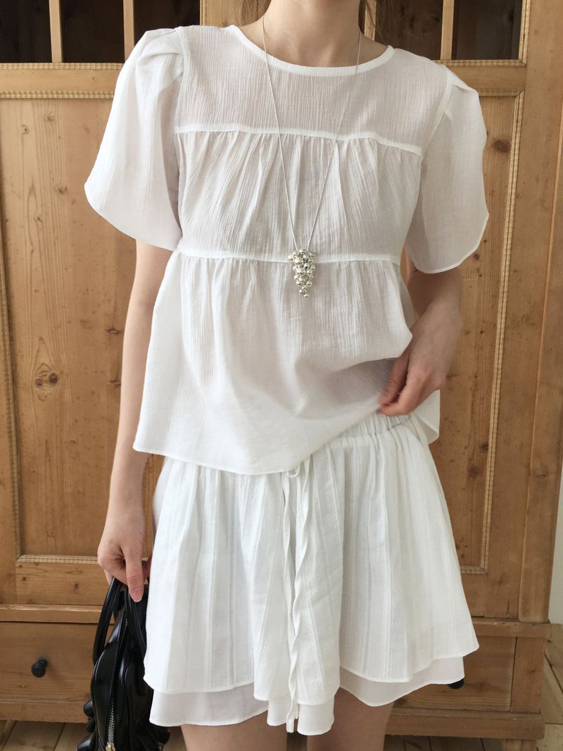 Tulip puff Blouse