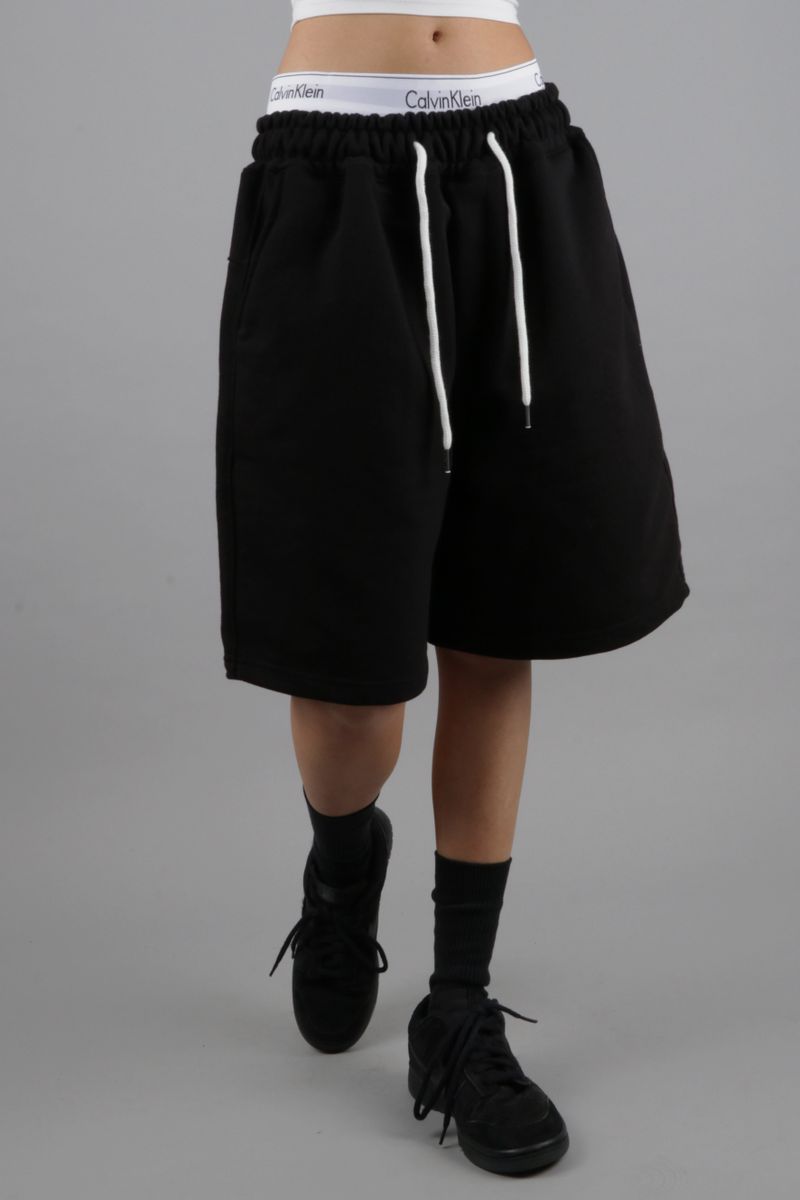 KEVIN OVER-FIT BERMUDA SHORTS