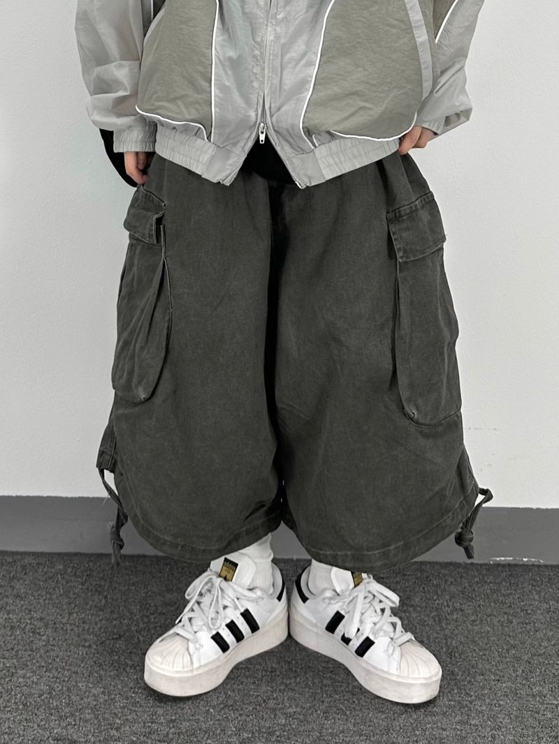strap cargo bermuda pants
