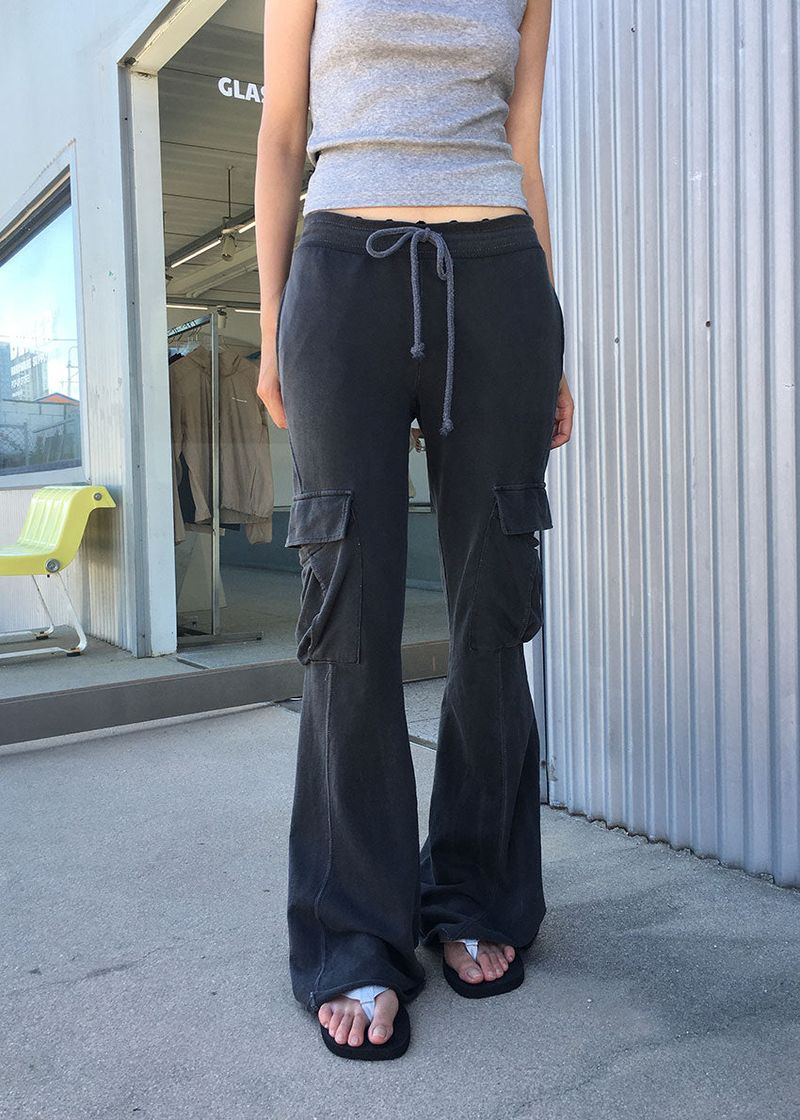 WASHING CARGO BOOTS CUT PANTS