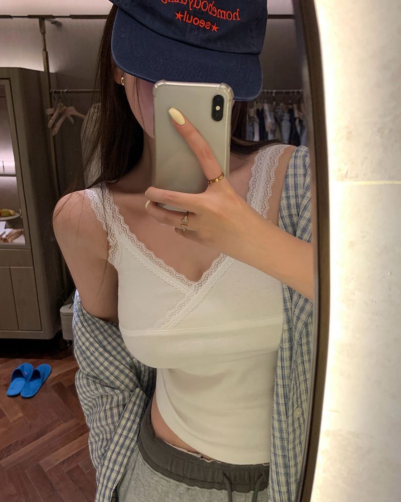 BEIDELLI（ベイデリー）の「[ORIGINAL] Roman V-neck lace sleeveless（Tops）」