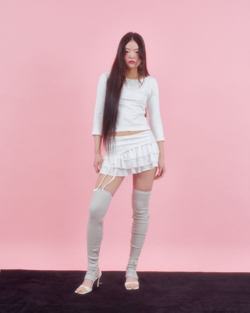 BACK RIBBON STUD T SHIRTS [3colors]