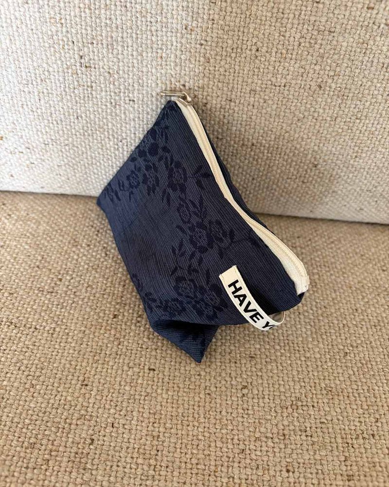 Linen floral flat pouch - navy , S size