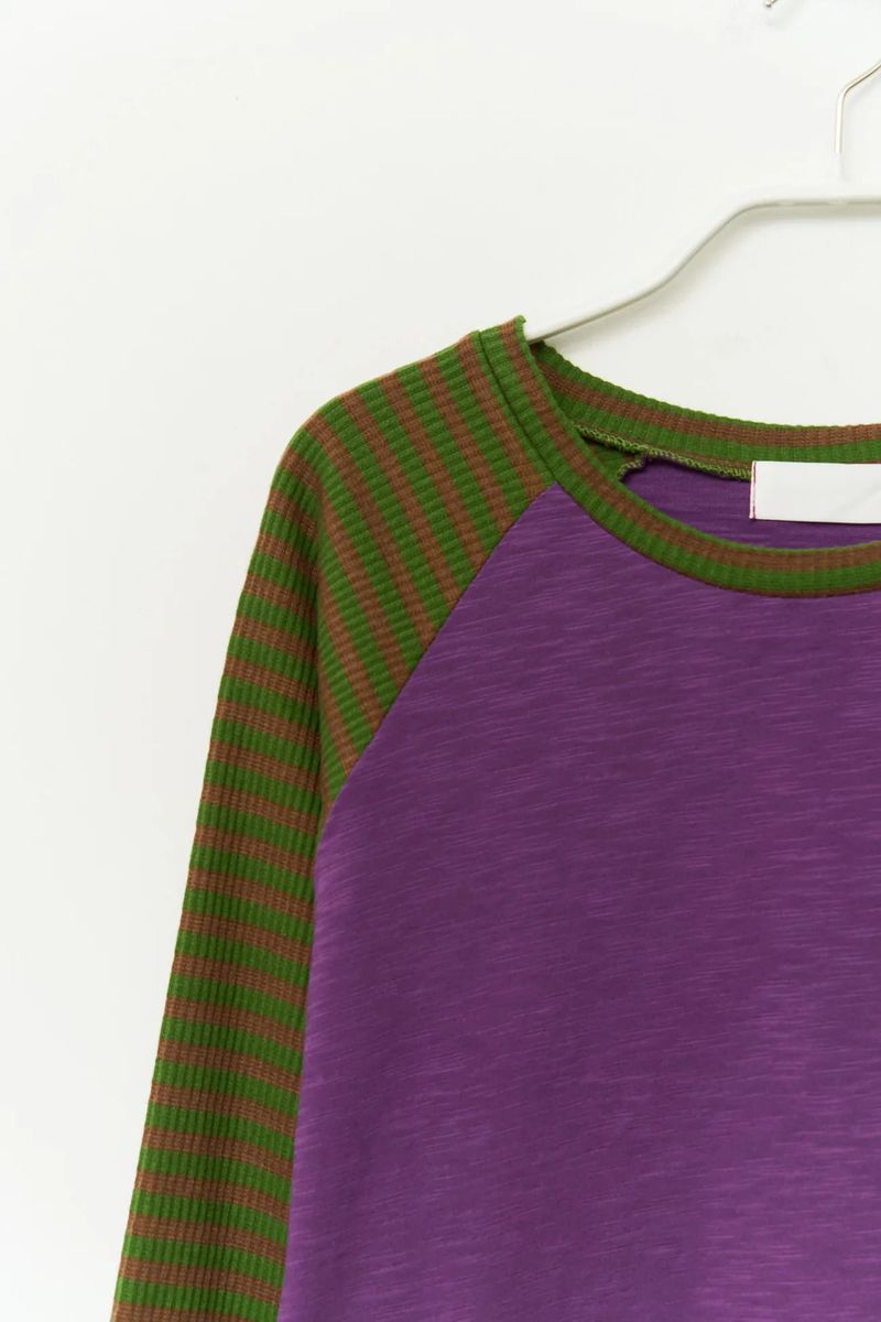 (W) Celt Color Top