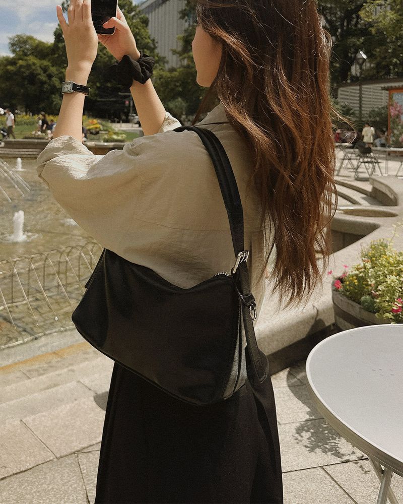 Sidro Leather Shoulder Bag