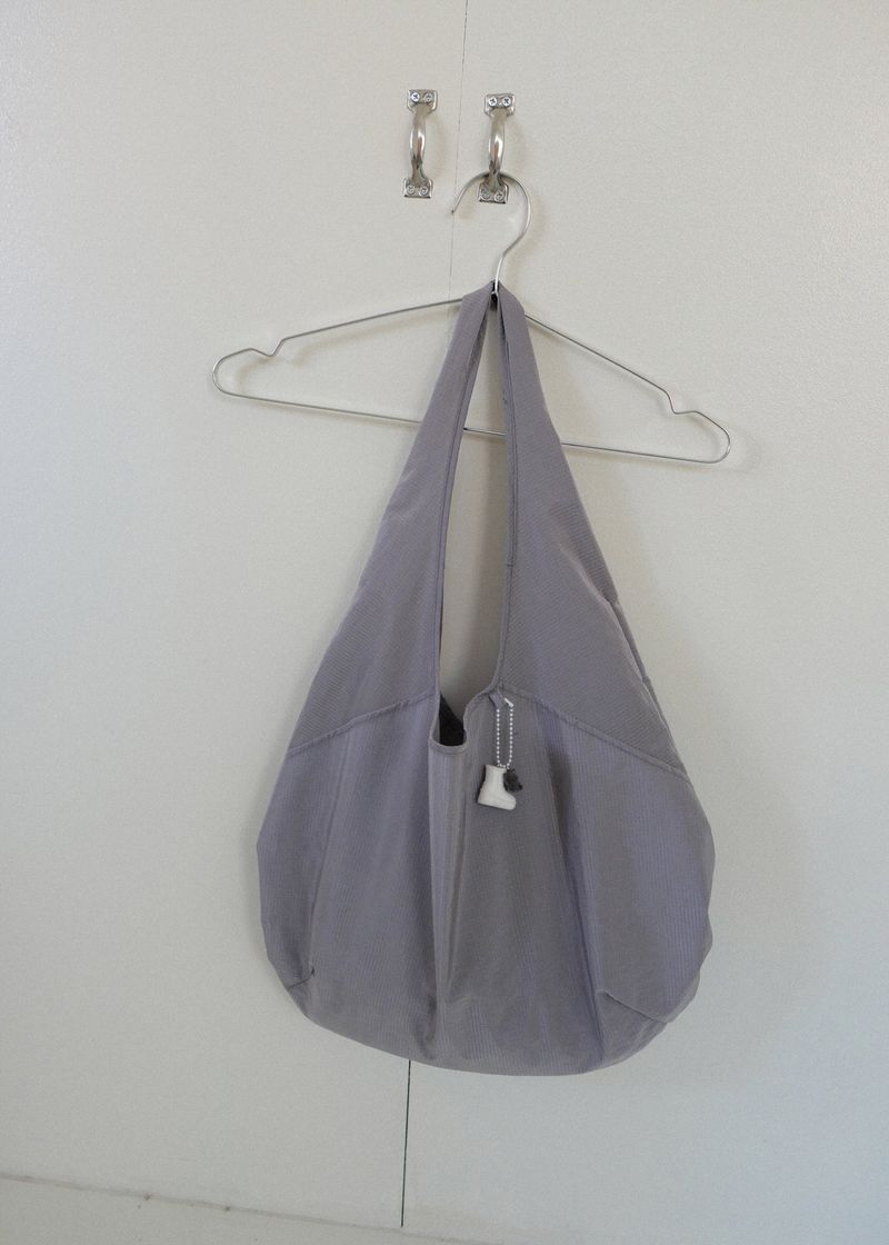 Airy Folding Hobo Bag_Pale Purple