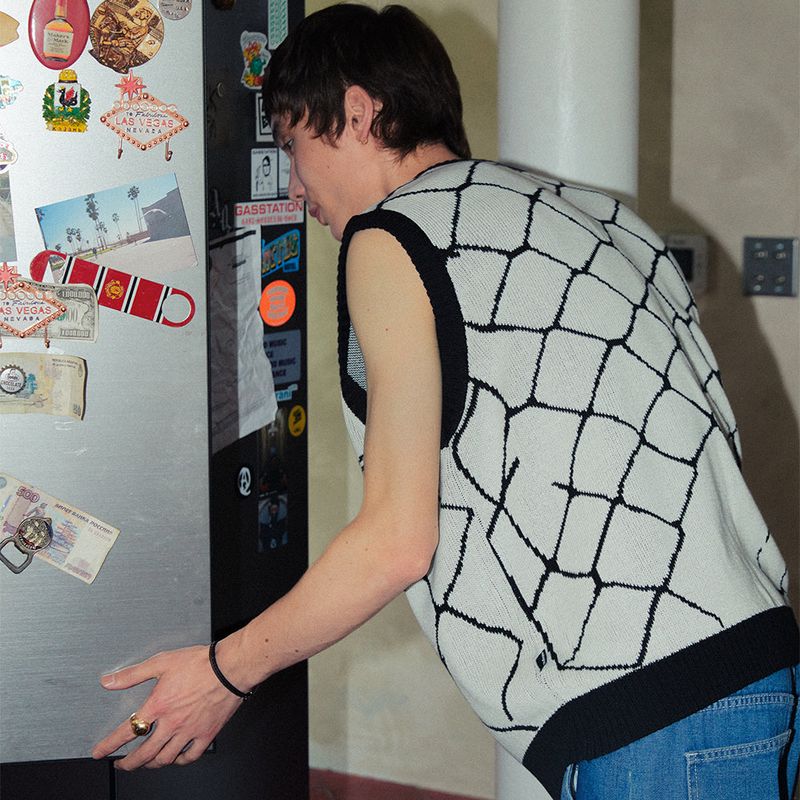 WIRE KNIT VEST