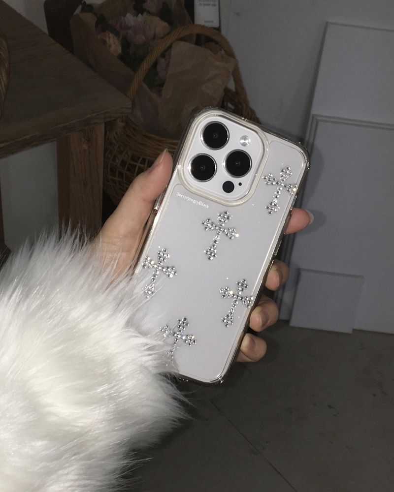3verythingizblack（エブリティンイズブラック）の「クロスフォンケース（スマホグッズ/小物）」