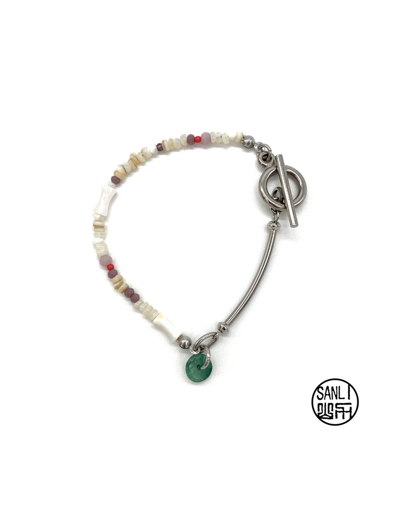 sanli（サンリー）の「グリーンポイントハーフバングルブレスレット（アクセサリー）」
