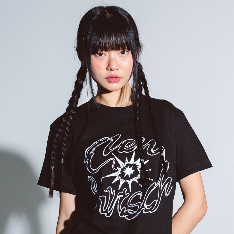 NEWKITSCH(ニューキッチジェネレーション)の「FLUID NEW KITSCH GRAPHIC SHORT SLEEVE (BLACK)(Tops)」