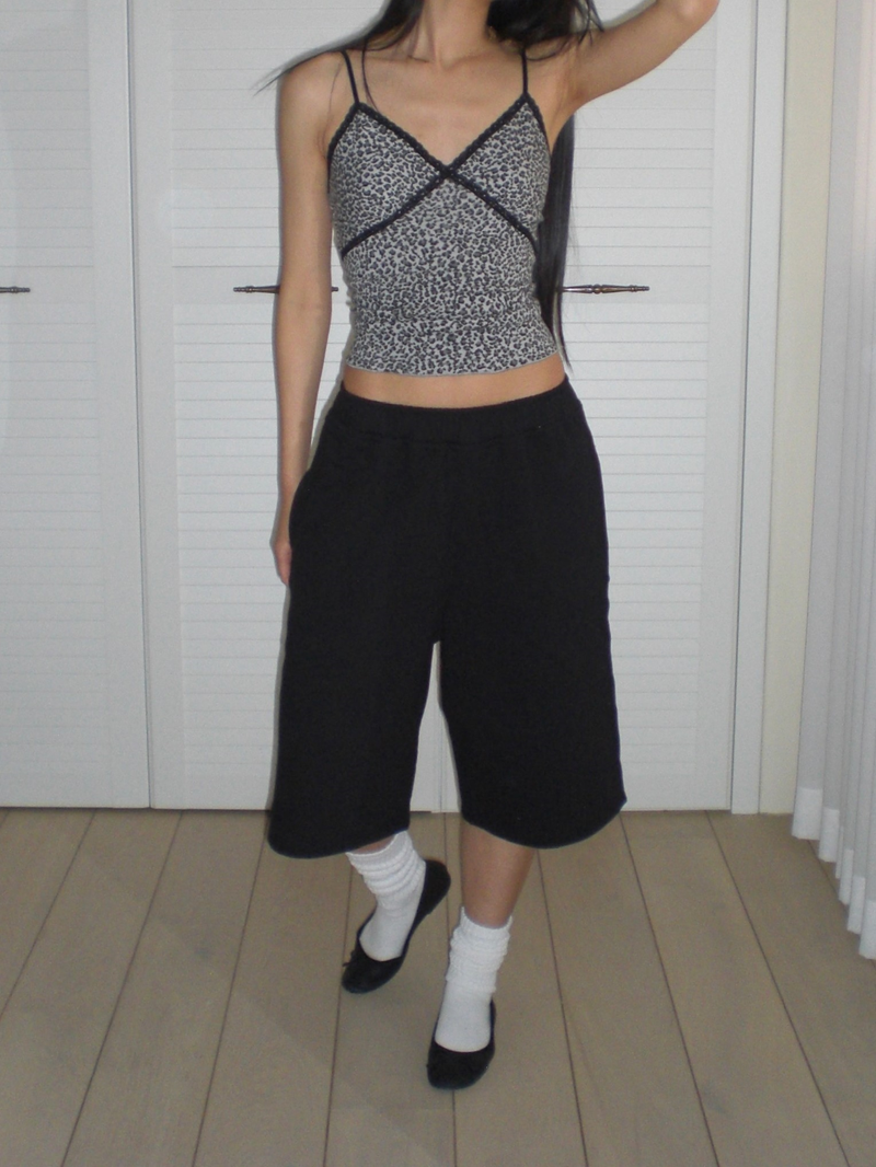 Things and stuff（シングス アンド スタッフ）の「Bermuda sweat pants [Black]（Pants）」