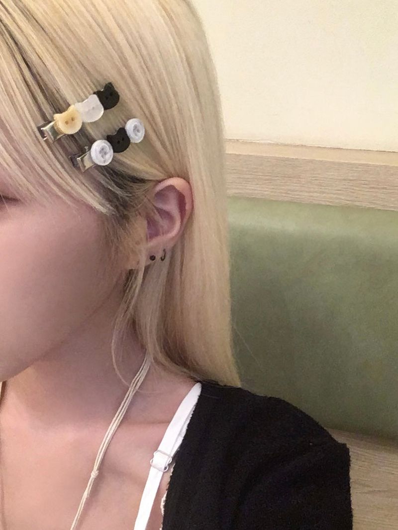 cat button hairpin
