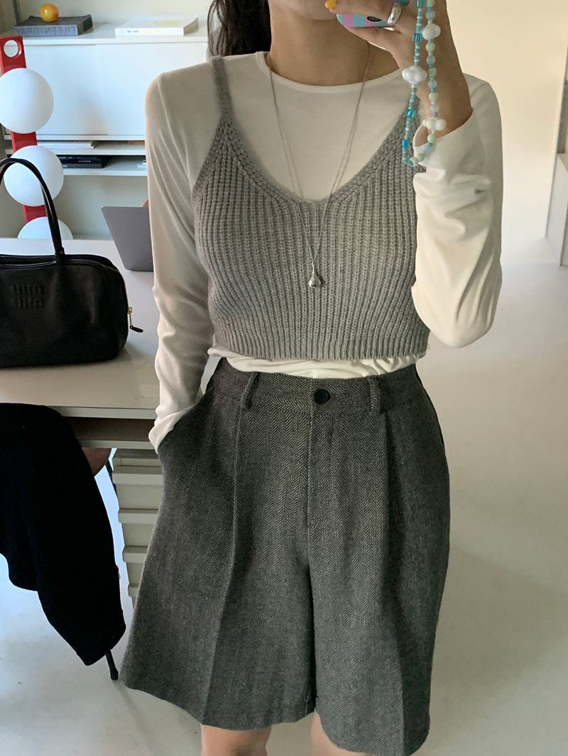 [MADE] Fidic Wool Herringbone Bermuda Pants