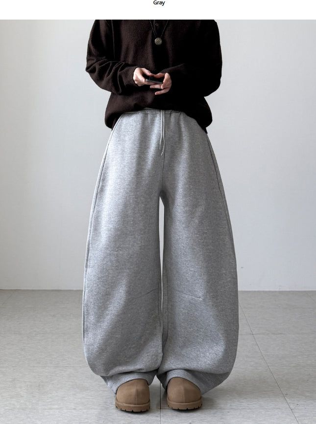 YOURNUS（ユアナス）の「Atin Curved Training Pants（Pants）」
