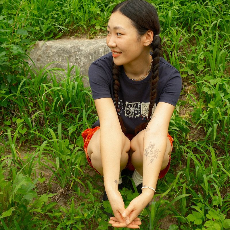 (w) Stamp crop half T-shirts / Navy