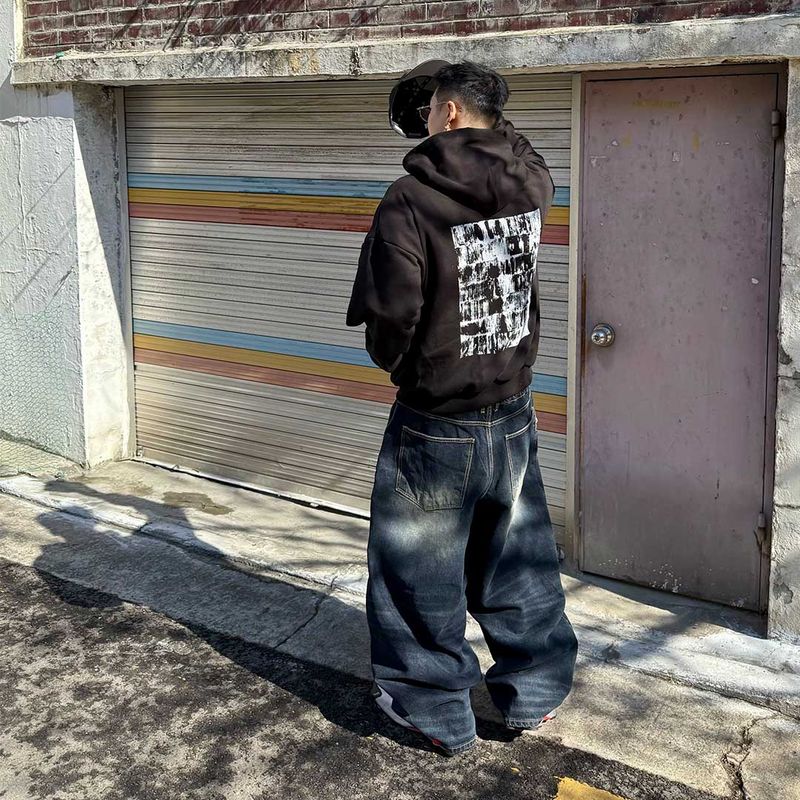 HundoP(ハンドピー)の「Oversized Back Painting Hoodie(Tops)」