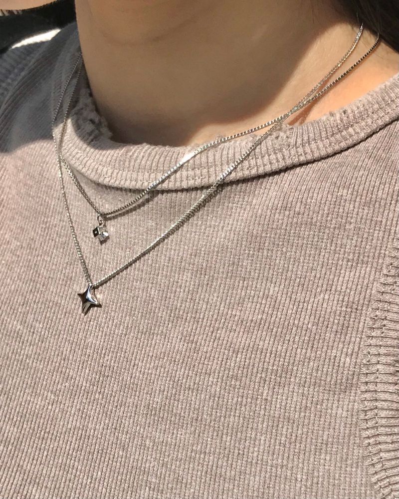 Seri necklace
