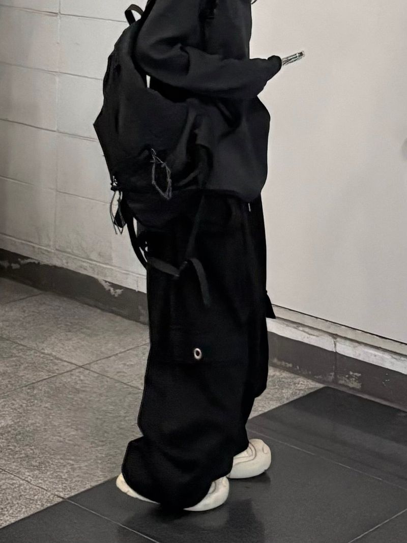 drop eyelet cargo sweatpants