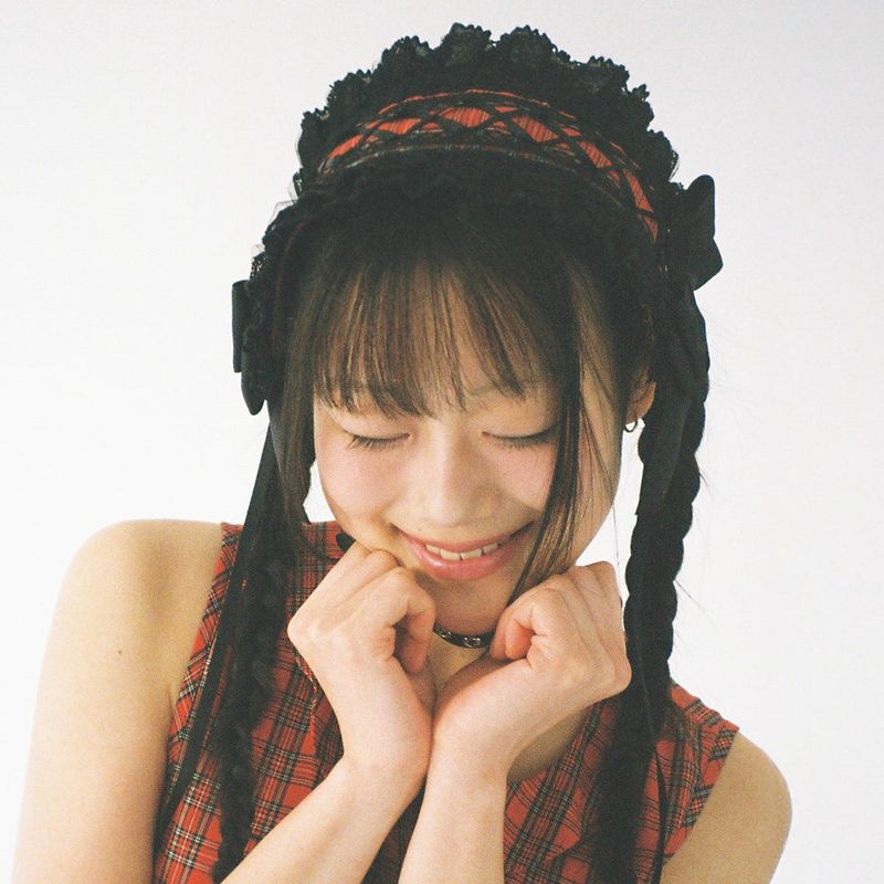 CLUT STUDIO(クラットスタジオ)の「タータンレースヘッドドレス - レッド(ヘアアクセサリー)」