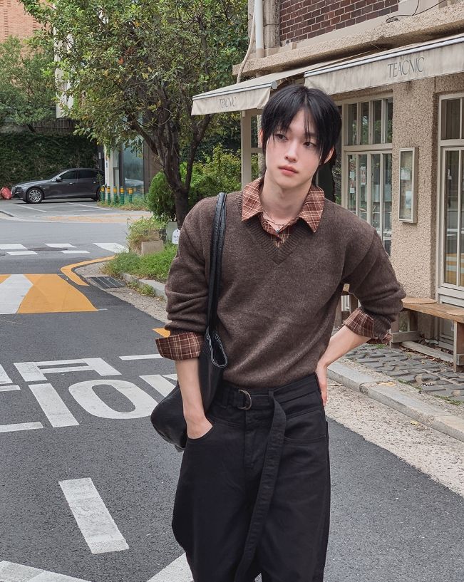 ニバン シャツ レイヤード クロップ Vネック ニット