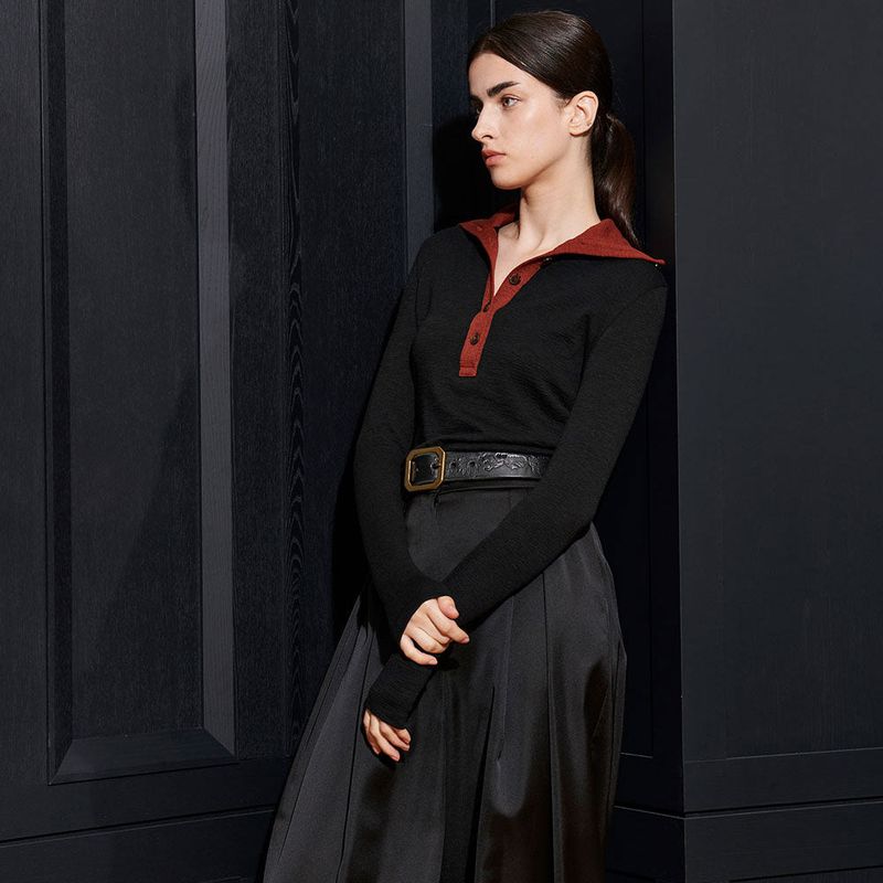  AVA TURTLE NECK TOP, BLACK