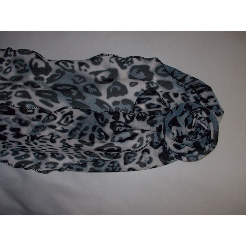 Kiss Flower Scarf