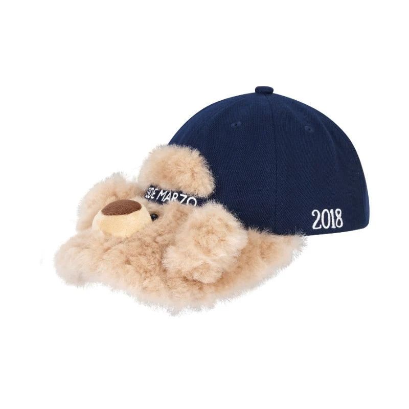 13DE MARZO（トレセ・デ・マルゾ）の「13DE MARZO Bear to Back Cap Blue（Hats）」