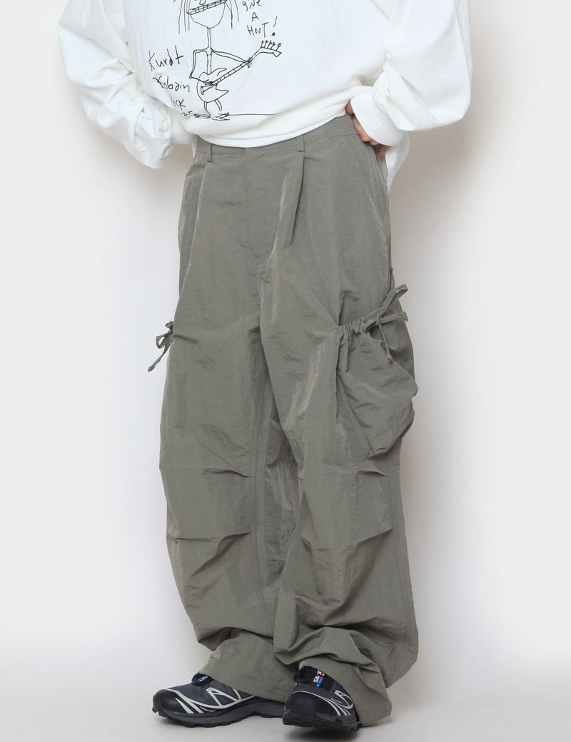 nutellike(ヌテールライク)の「Shirring Pocket Cargo Pants(Pants)」